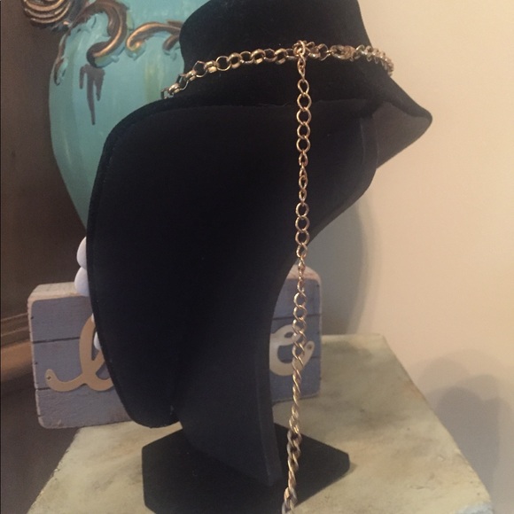 Dillards White Beaded Gold Necklace 💛 - Picture 4 of 4